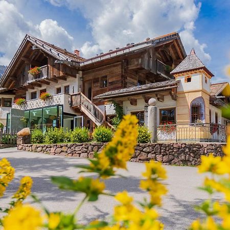 Mountain Resort Patzenfeld Sexten Exterior photo